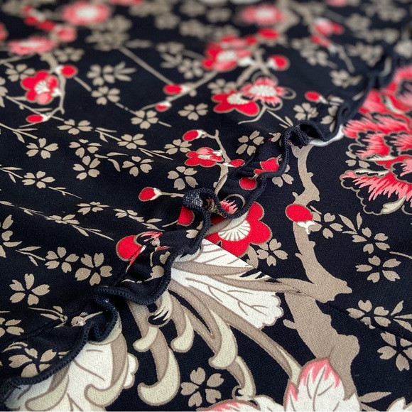 🥀 BCBGMaxAzria, Spider Chrysanthemums Floral Midi Dress - Picture 12 of 15